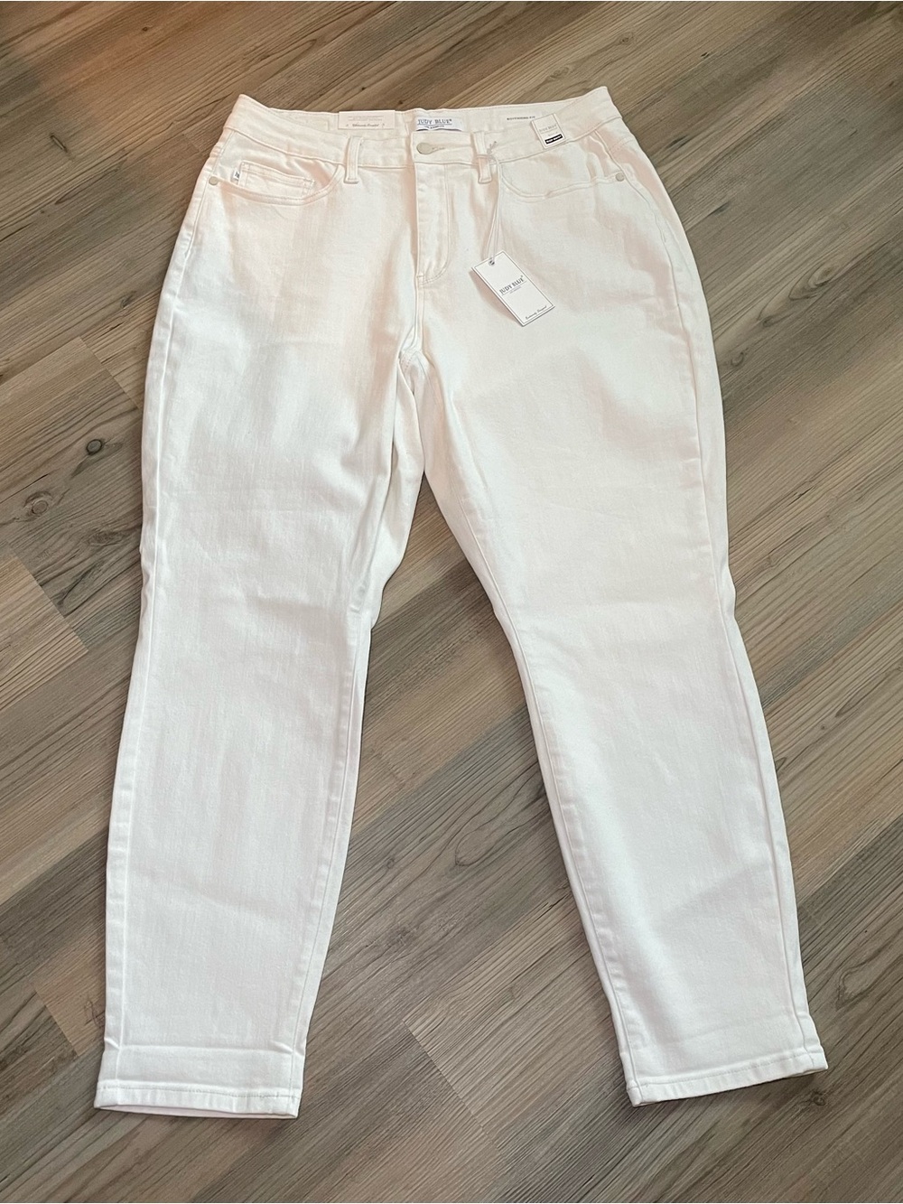 Judy Blue High Waist Against All Odds White Jeans Size 16 NWT